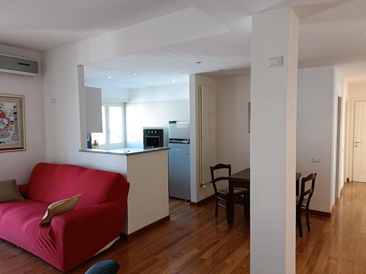 Gloriapartment Civitavecchia Eksteriør billede